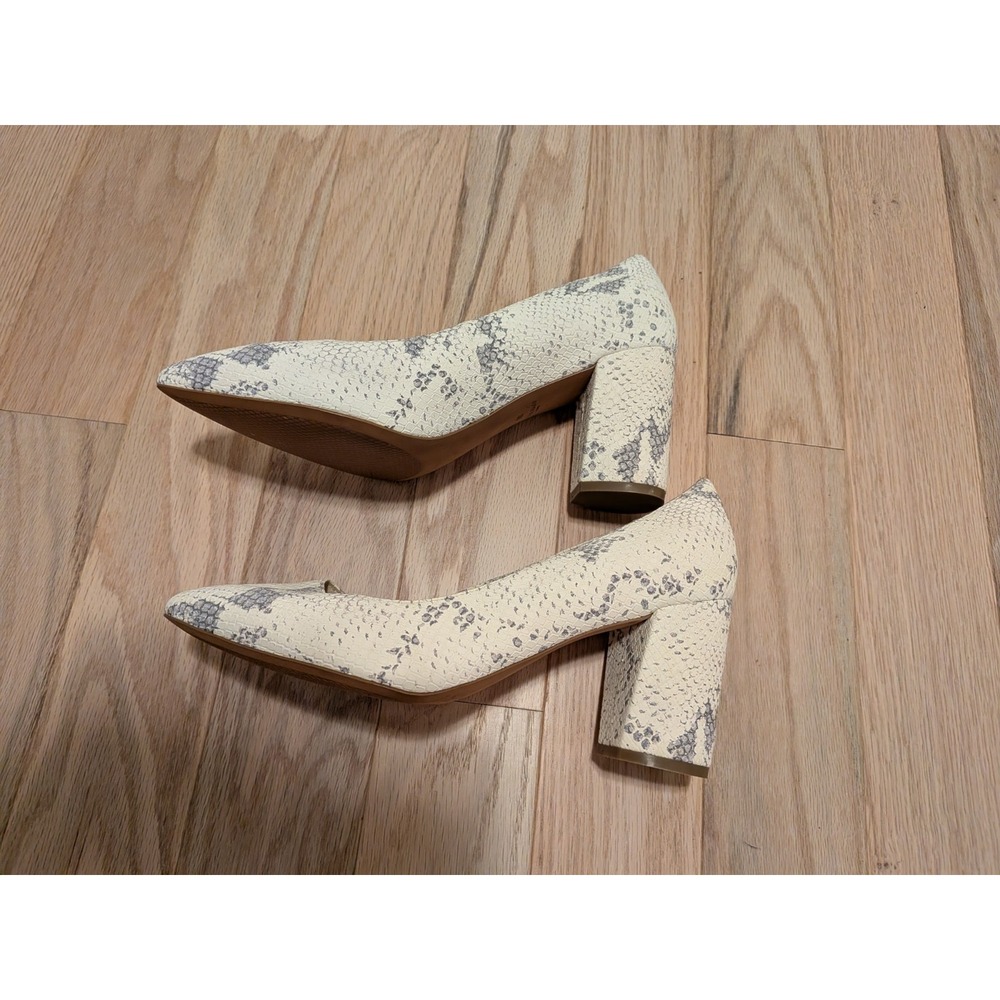 Cole Haan Grand Womens 9.5B Snakeskin Embossed Leather Block Heel Pumps Cream - Picture 7 of 9
